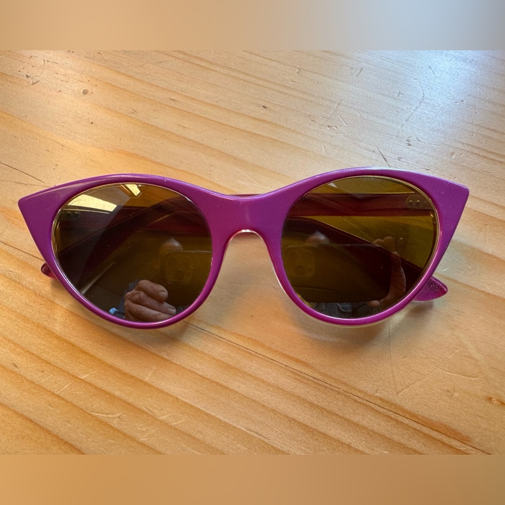 Vintage 1980’s Vuarnet Magenta Cat-Eye Sunglasses. Made in France